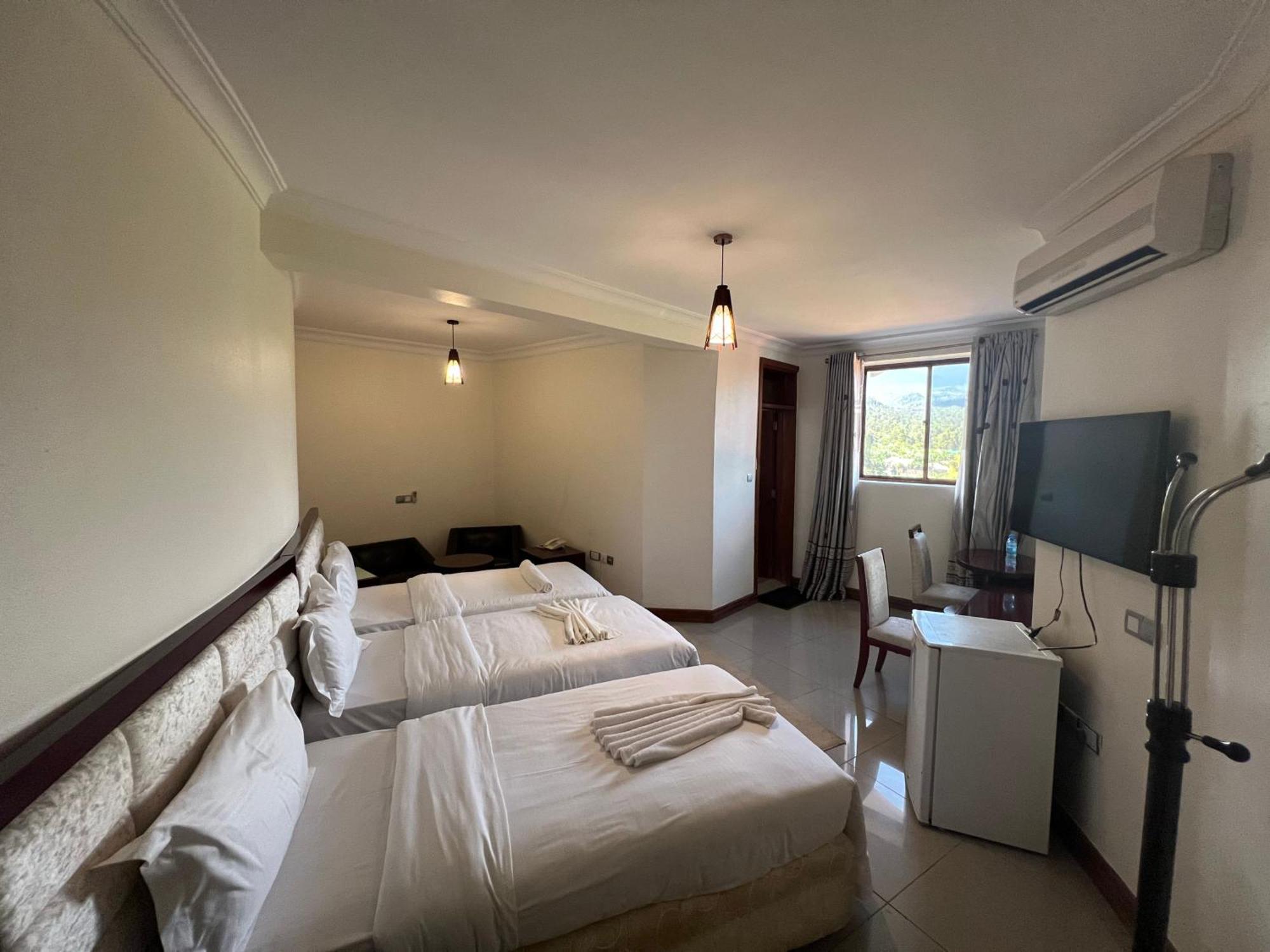 Nejobugg Palace Hotel Nkoanrua Extérieur photo
