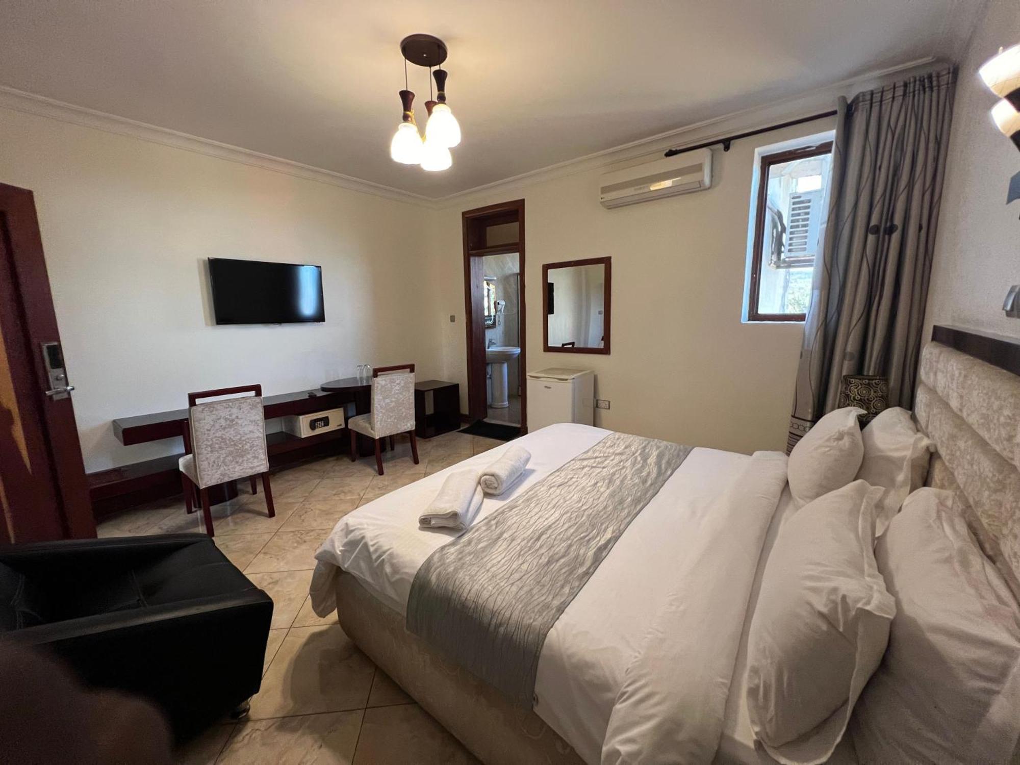Nejobugg Palace Hotel Nkoanrua Extérieur photo