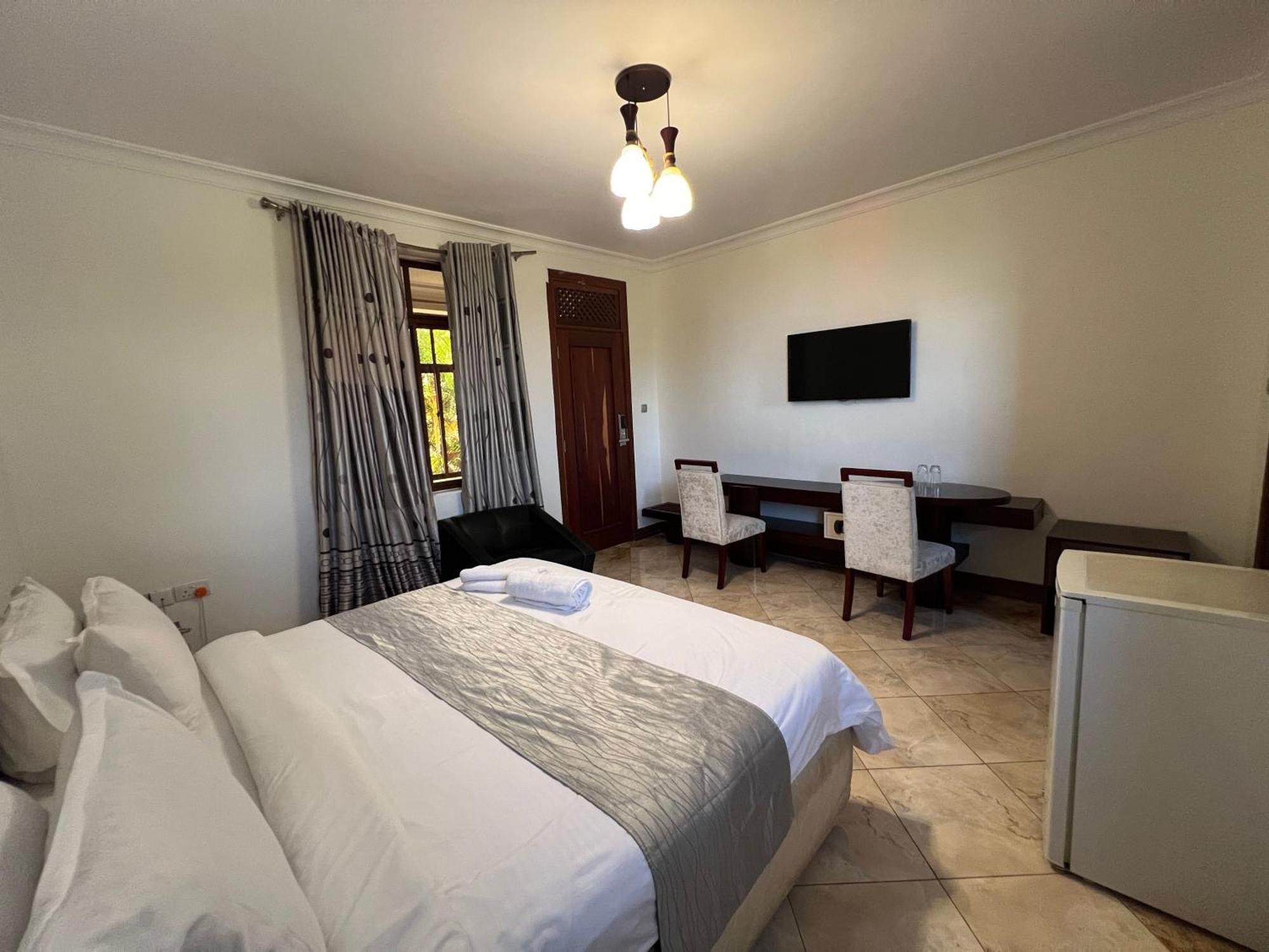 Nejobugg Palace Hotel Nkoanrua Extérieur photo
