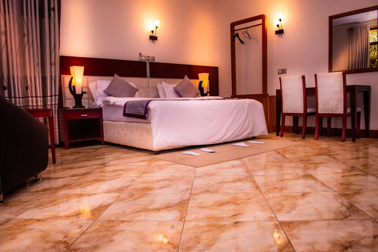 Nejobugg Palace Hotel Nkoanrua Extérieur photo